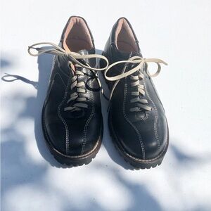 Reaction Kenneth Cole Black Shoes Size 6M 6 M y2k